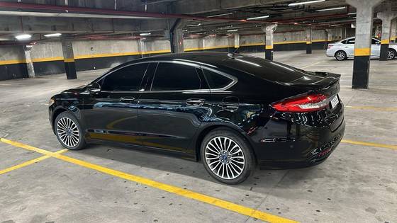 FORD FUSION 2.0 TITANIUM AWD 16V GASOLINA 4P AUTOMÁTICO FORD FUSION 2.0 TITANIUM AWD 16V GASOLINA 4P AUTOMÁTICO